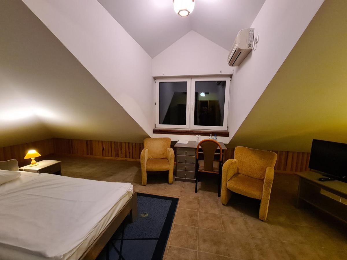 Hotel קלודז'קו מראה חיצוני תמונה